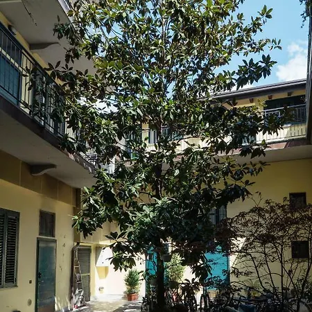 Apartment Large In Center Milan